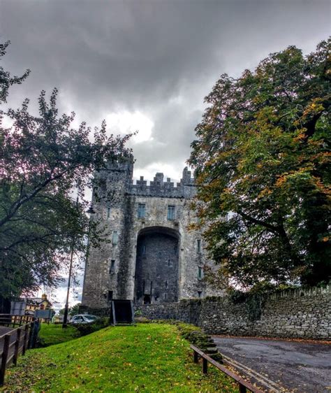 Visiting Bunratty Castle And Folk Park Clare Ireland