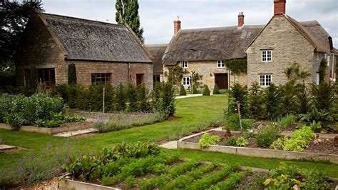 Cottage garden layout ideas: 12 ways to arrange your plot for a romantic and whimsical vibe ...