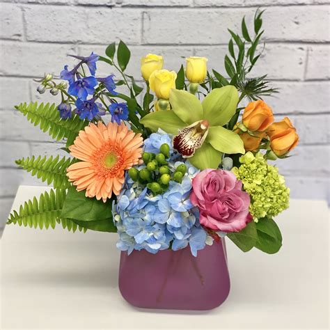 Summer Sensation Bouquet in Peabody, MA | Evans Flowers