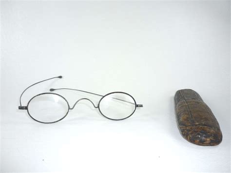 Antique Eyeglasses Victorian Era Oval Wire Rim Spectacles