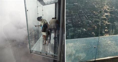 Glass Skydeck On 103rd Floor Of Chicago Willis Tower Cracked Beneath Tourists' Feet - Small Joys