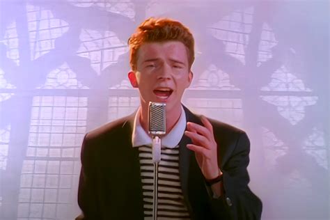 Rick Astley Fan Takes Rickrolling to New Extremes with QR Code Tattoo | Exclaim!