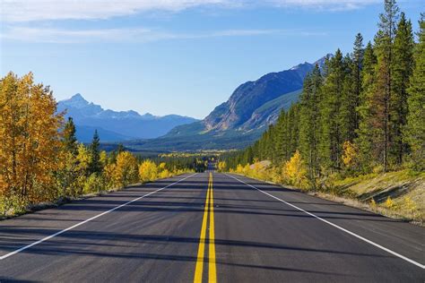 13 of the Best Canada Road Trips That Will Blow Your Mind - Must Do Canada