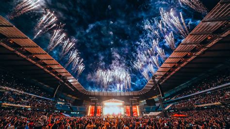 Gallery: Etihad Stadium hosts Liam Gallagher homecoming gig