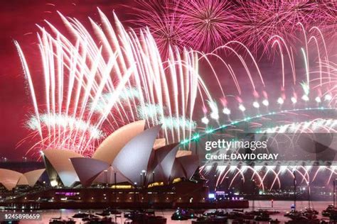 1,772 Sydney Opera House Fireworks Stock Photos, High-Res Pictures, and Images - Getty Images