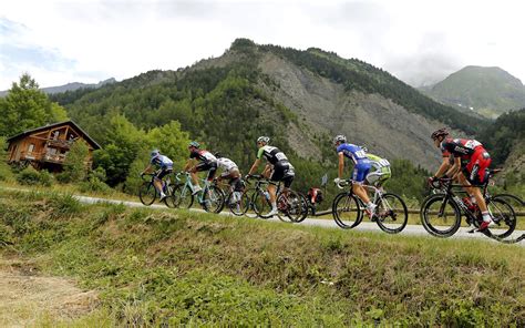 L'Alpe d'Huez - Tour de France: The Mountain Stages - ESPN