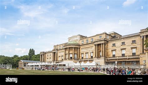 Rear facade of Buckingham Palace, London, viewed from the palace gardens Stock Photo - Alamy