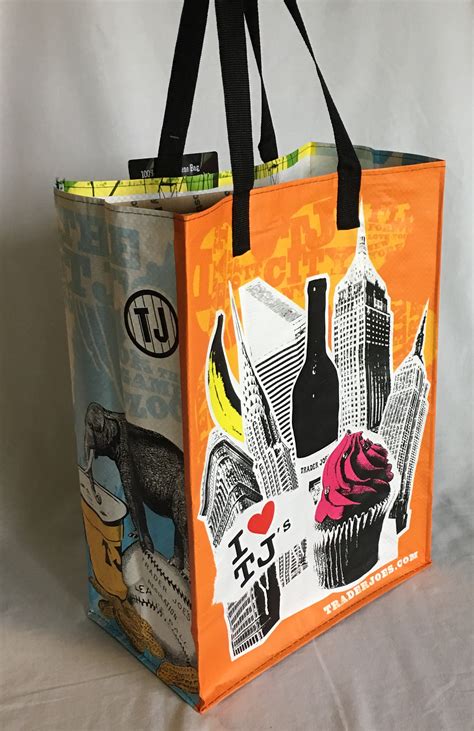 Trader Joe’s Reusable Grocery Tote Bag from New York – Greetings from the Past