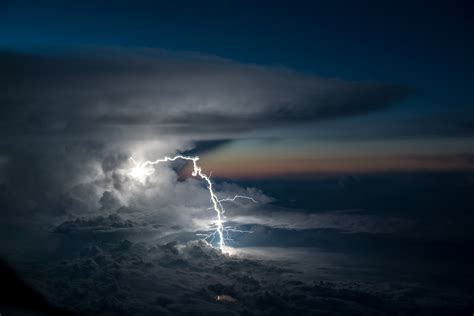 Incredible Photo Captures Lightning Ripping Through Clouds | WIRED