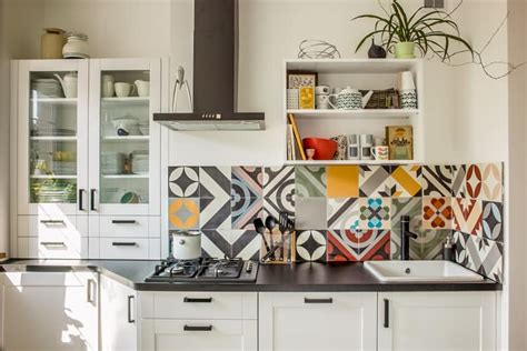 Top 15 Patchwork Tile Backsplash Designs for Kitchen