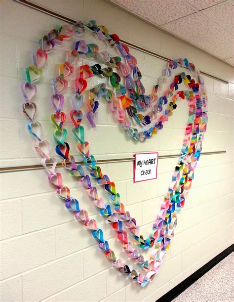 My Paper heART Chain! - Art with Mrs. Nguyen