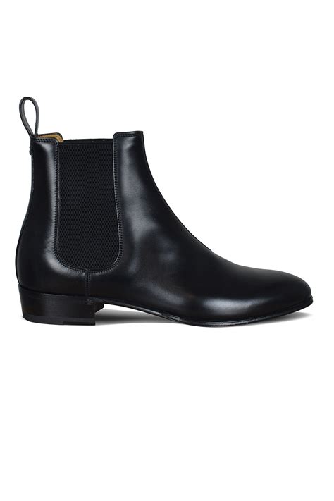 Luxury shoes for men - Gucci boots in black leather