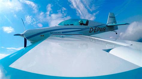 Hybrid Electric Airliners Will Cut Emissions—and Noise - IEEE Spectrum