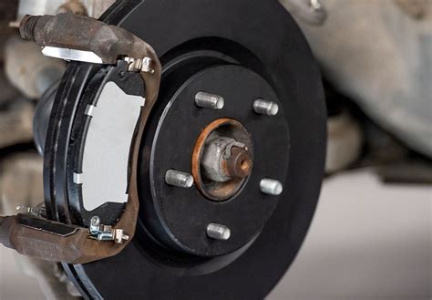 What is a Disc Brake System (Disc Brakes Explained) - AutoZone