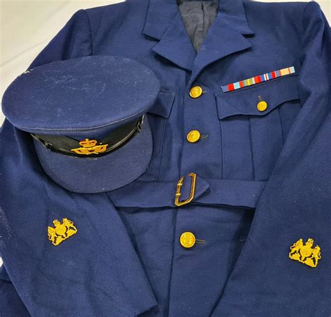 RAAF POST WW2 ROYAL AUSTRALIAN AIR FORCE UNIFORM JACKET & PEAKED CAP | JB Military Antiques