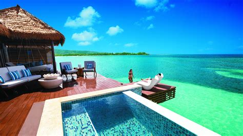 Caribbean vacations for the 1 percent: Luxury hotels and resorts