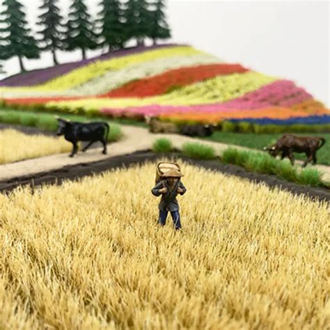 Microscopic Miniature Scene Model Grass Train Sand Table Diy Field Grass Christmas Halloween ...