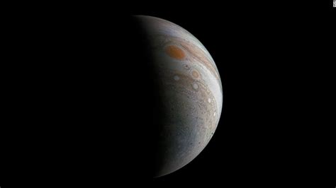 NASA to snap close-up images of Jupiter's Great Red Spot - CNN