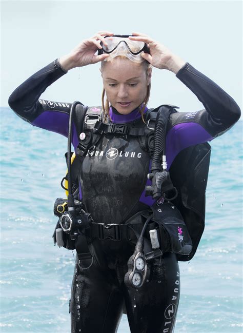 Wetsuit Scuba Girl