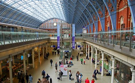 7 Unknown Facts About St Pancras Station | Kings Cross Left Luggage Store