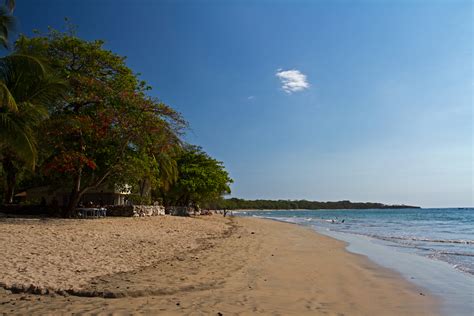 File:Tamarindo beach-Guanacaste-Costa Rica.jpg - Wikimedia Commons