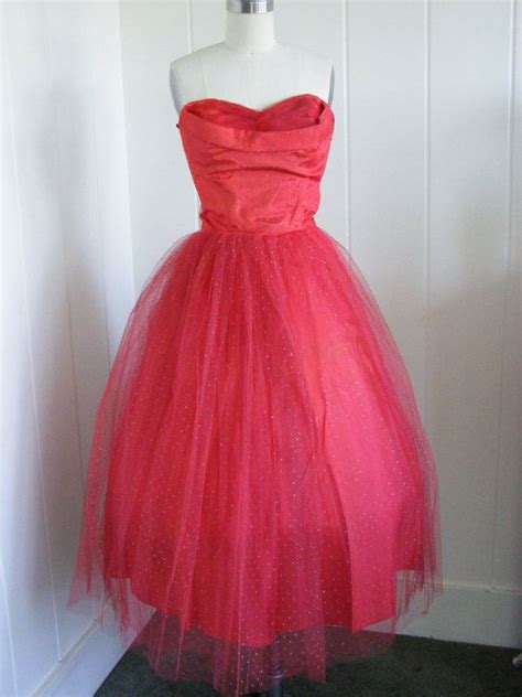 1950s Vintage Candy Apple Red Tulle Prom Dress | Etsy | Nice dresses, Tulle prom dress ...