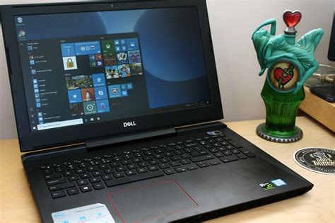 Dell Inspiron 15 7000 (7577) Gaming Laptop Review - VGU