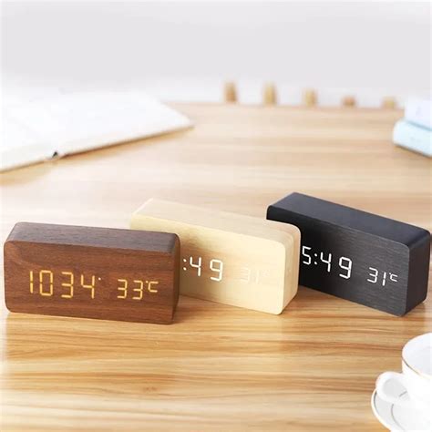 Modern Wooden LED Digital Alarm Clock With Temperature Display Stylish Desk Clock For Office And ...