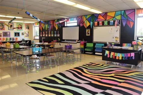 Inspiring Art Rooms - Walls Can Teach - The Arty Teacher Art Classroom Decor, Diy Classroom ...