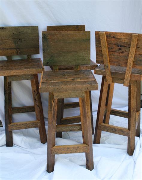 Dark Wood Bar Stools With Backs / Among high back wooden bar stools different designs provide ...