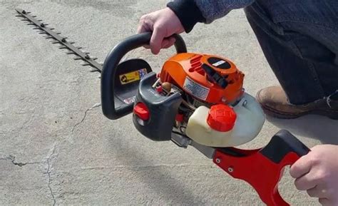 Top 7 Best Gas Hedge Trimmers Reviews (2022 Updated) - Sand Creek Farm