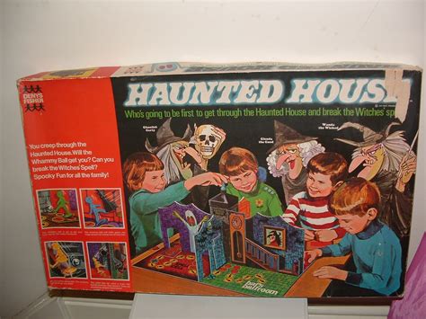 THE COBWEBBED ROOM: DENYS FISHER HAUNTED HOUSE board game 1970's