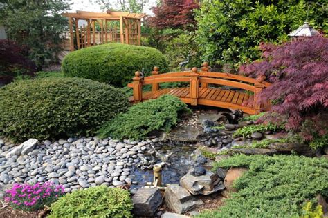 5 Garden Bridges You'll Want For Your Own Home