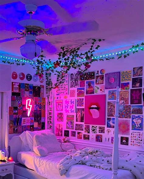 THE SIREN | THE TIKTOK ROOM AESTHETIC – TRENDY, COLORFUL AND LED LOVING!