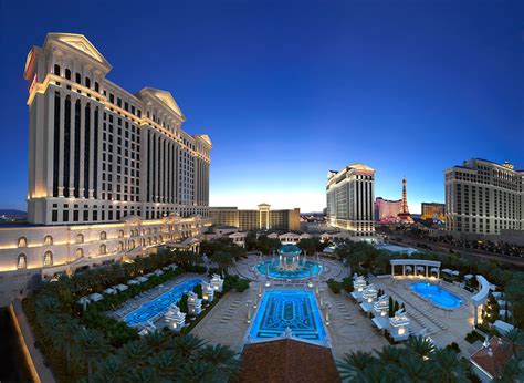 Iconic Caesars Palace Provides Service Planners Can Count On