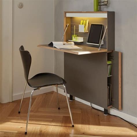 hide away wall desk for small spaces - shouldn't be too hard to diy something like this (instea ...