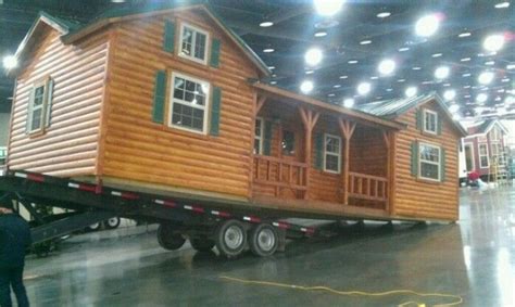 7 Beautiful Modular Log Cabins From Amish Cabin Company - Tiny Houses