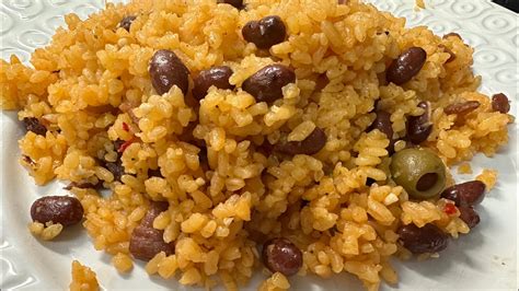 Authentic Puerto Rican Yellow Rice And Beans Recipe | Blog Dandk