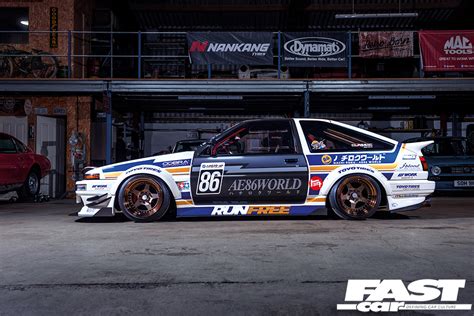 Modified Toyota Corolla AE86 | Fast Car