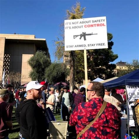 Armed Activists Rally For Second Amendment At Capitol | Fronteras