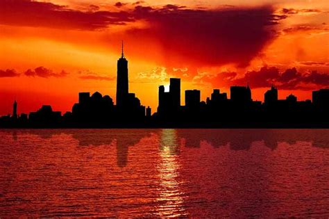 Sunset in New York City - Top 10 Spots to View The NYC Sunset