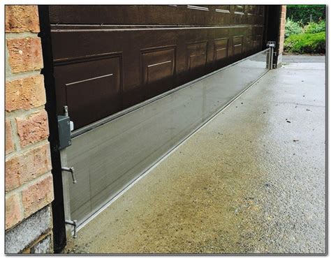 Garage Door Flood Barrier Check more at http://dominan.design/garage-door-flood-barrier/ | Flood ...