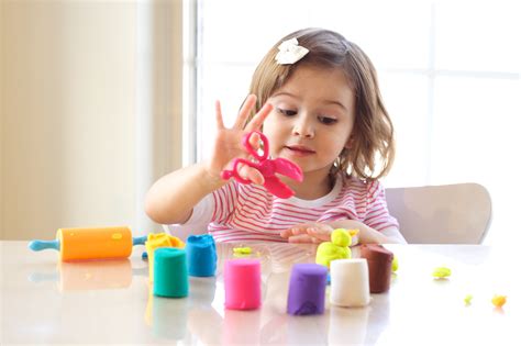 5 Simple Play-Doh Activities for Kids | Tutor Time