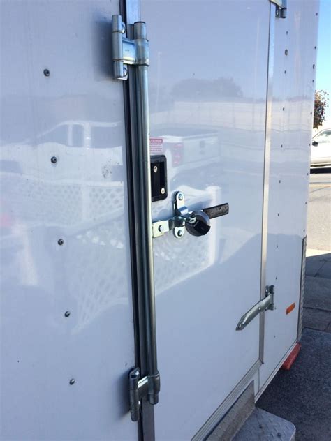 2010 GMC Yukon Cam-Action Lockable Door Latch w/ 36" Pipe for Enclosed Trailers - Zinc Plated Steel