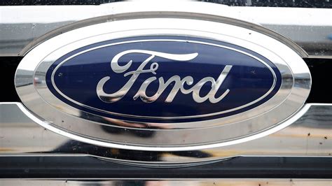 Ford recalling 488K US vehicles over front brake hose issue | Fox Business