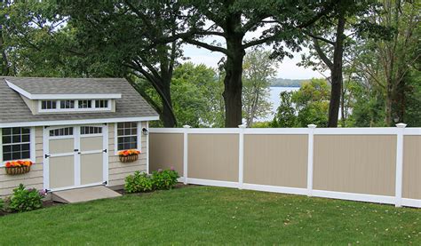 Popular Vinyl Fence Colors | 7 PVC Fence Colors & Combos for Your Yard