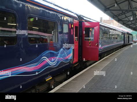 Swansea railway station hi-res stock photography and images - Alamy