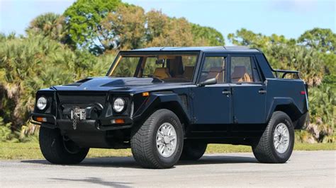 Lamborghini LM002 Market - CLASSIC.COM