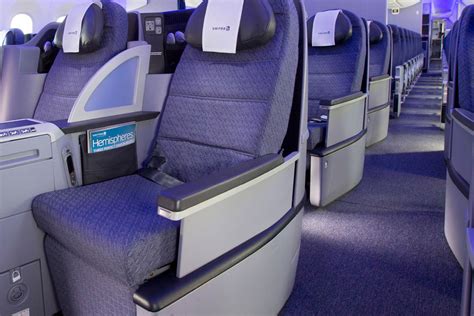 Review: United Airlines Business Class - International Traveller