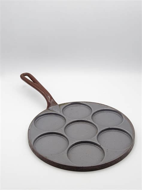 Vintage Cast Iron Mini Pancake Pan Vintage Cookware Cast - Etsy | Mini pancakes, Pancake pan ...